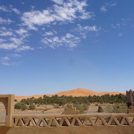 Hotel Riad Oasis เมอร์ซูกา ภายนอก รูปภาพ